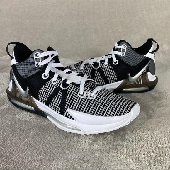 Nike LeBron Witness 7 DM1123-100 Mens Size 13 White Black Basketball Shoes NEW - Picture 3 of 9